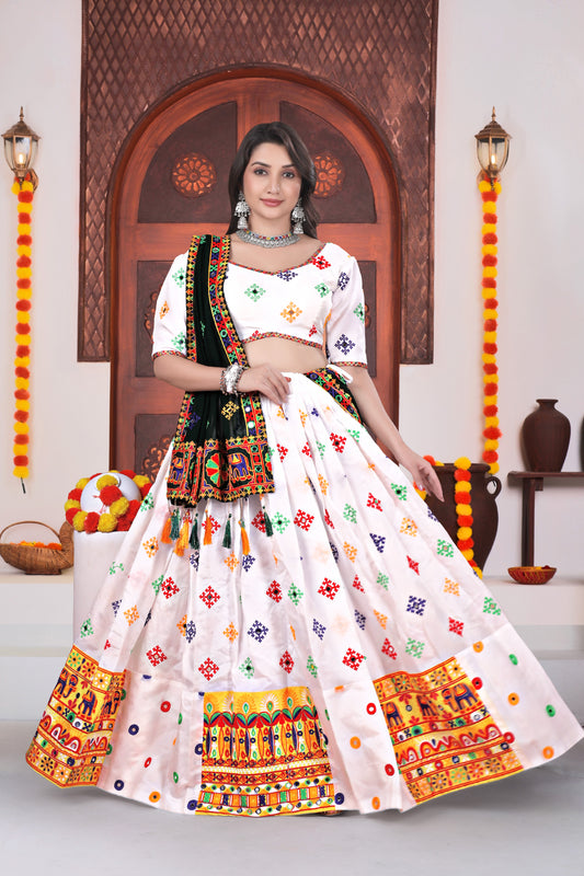 Festive Grace Tapeta Silk Gamathi Lehenga